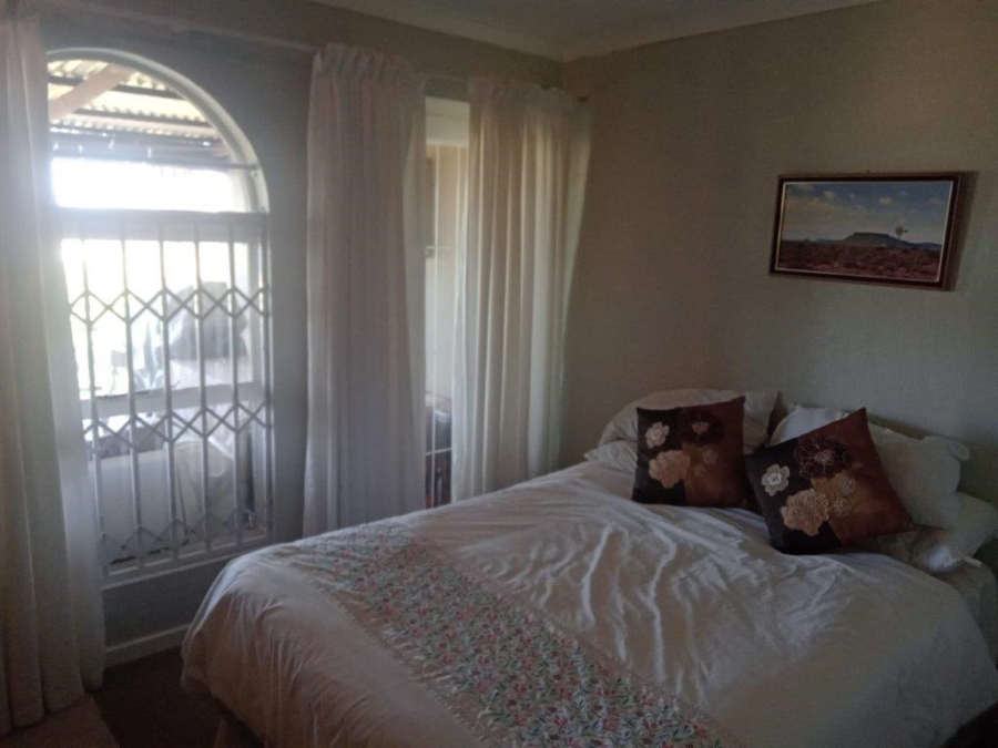 4 Bedroom Property for Sale in Wavecrest Eastern Cape